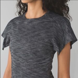 Lululemon short sleeve top